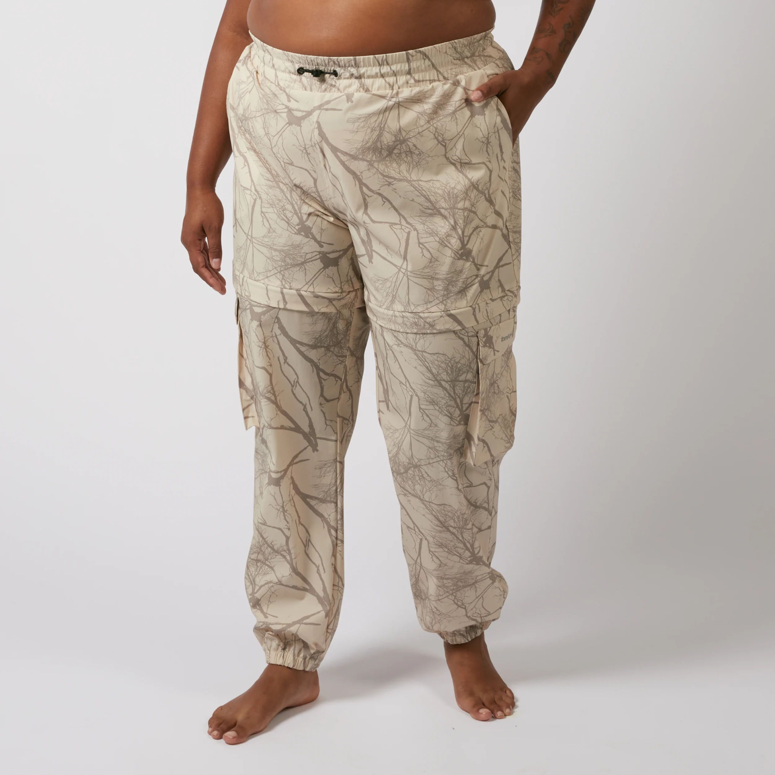 Zip-Off Running Jogger - Rooted Connection - Image 3